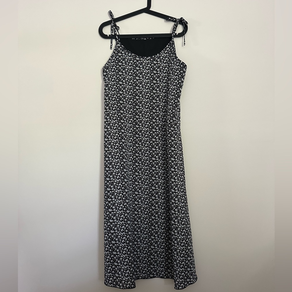 Ditsy Floral Tie Strap Dress